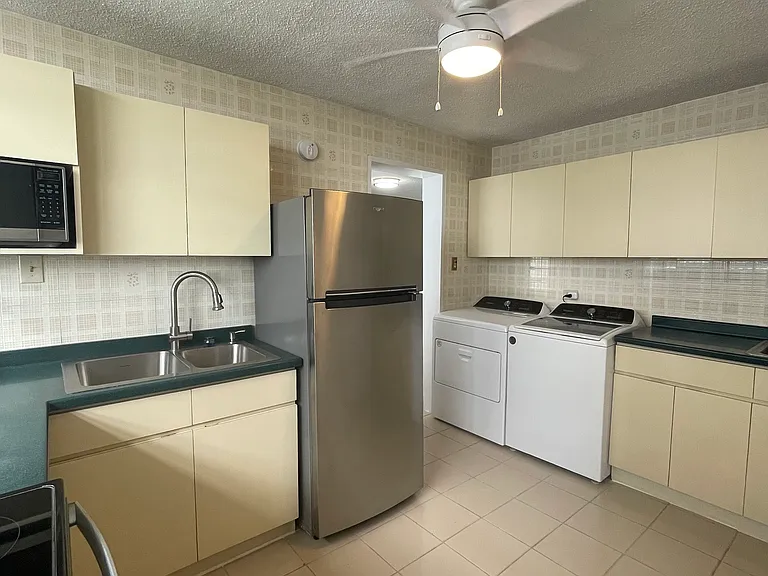 1 Palm Cir — Photo 14