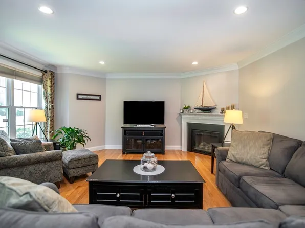 39-39A Albacore Way, Portsmouth, NH 03801