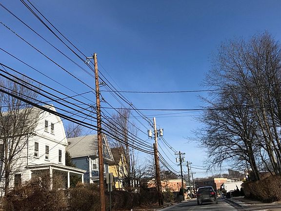 4th image of 48 Burnett Ave