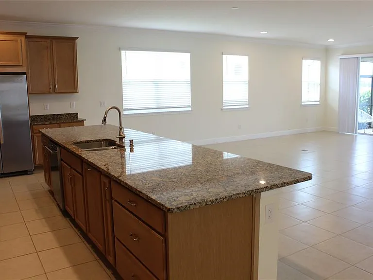 5826 Long Shore Loop — Photo 6
