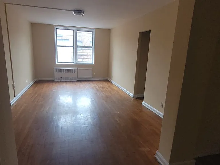 1730 E 14th St #6M — Photo 3