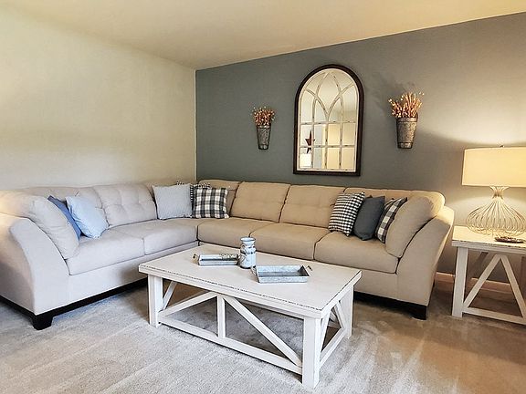 5th image of 824 Cinnamon Ridge Pl #1358607