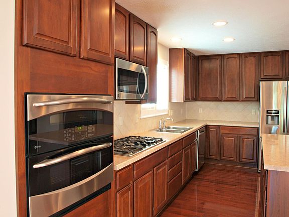 4th image of 6143 Joneswood Dr