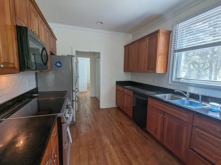 2944 Old Pond Rd — Photo 5