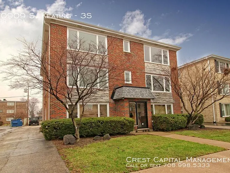 10909 S Keating Ave — Photo 1