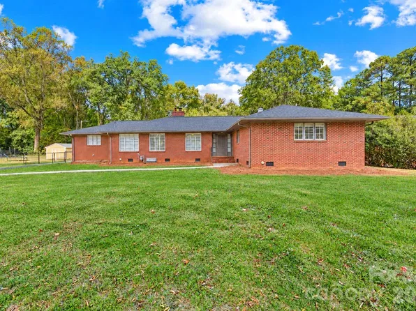 1920 Marlwood Cir, Charlotte, NC 28227