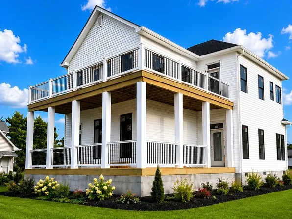 100 Canoe Pl, Montross, VA 22520