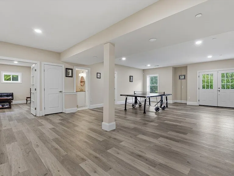 12107 Glen Mill Rd — Photo 37