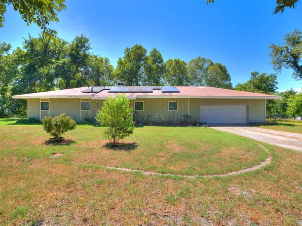 82 Buck Creek Trl, Bartlesville, OK 74003