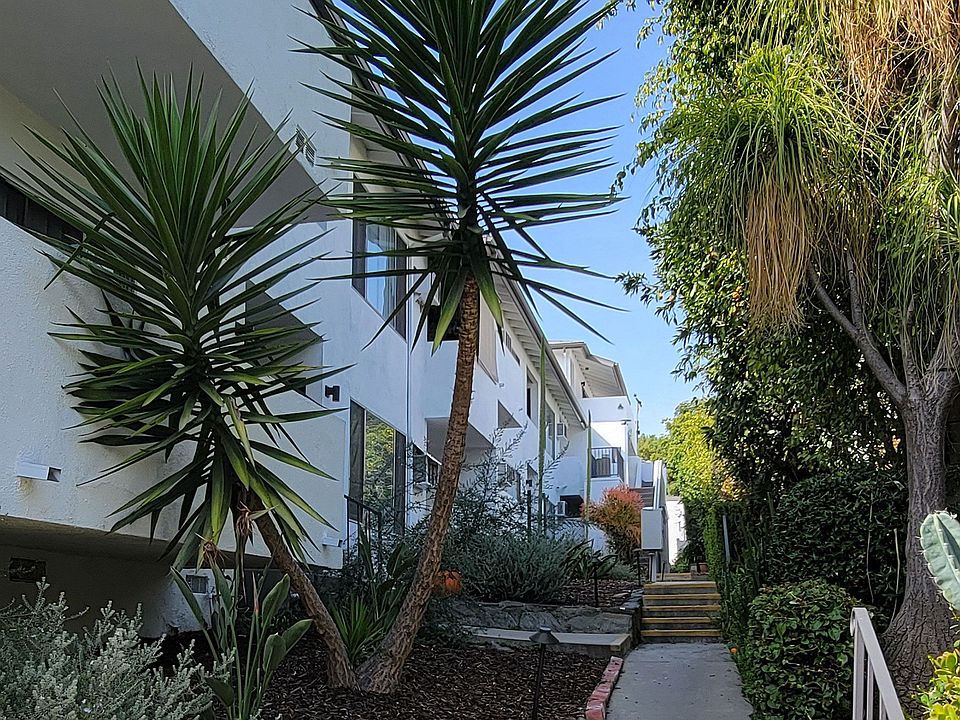 Exterior walkway at The Hardison Apartments in Pasadena, California.