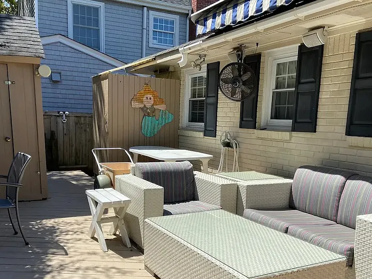 7707 Atlantic Ave #A — Photo 16