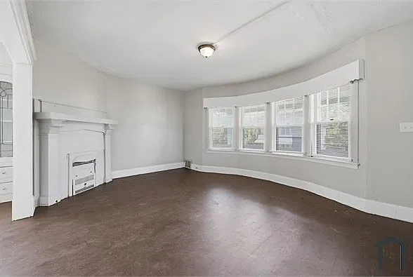 3 bed, 1387 sqft, $1,025 — Photo 2