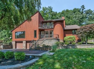 210 Gates Ave, Gillette, NJ 07933