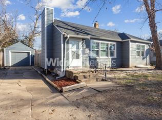 926 N Ridgewood Dr, Wichita, KS 67208