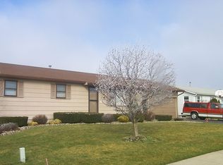 7 Markie Dr E, Rochester, NY 14606