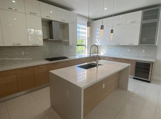 8248 NW 48th Ter #8248, Miami, FL 33166