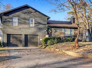 9104 W 69th Ter, Merriam, KS 66204
