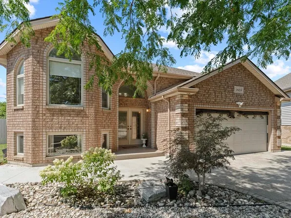 1469 Meridian St, Windsor, ON N9G 3E5