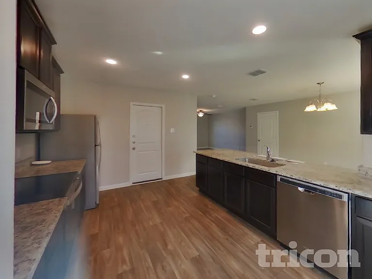 11826 Davalos Ln — Photo 6