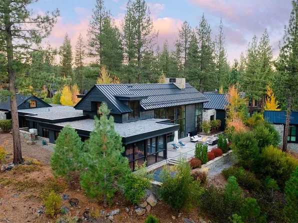 8469 Newhall Dr, Truckee, CA 96161