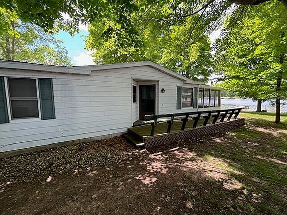 3rd image of 7065 Southlawn Dr