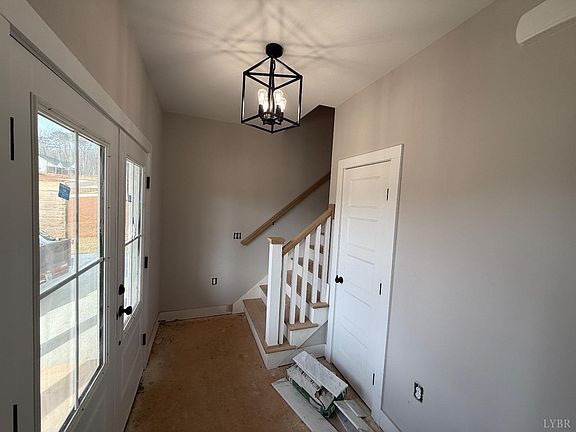 2nd image of 95 Bloom Ct