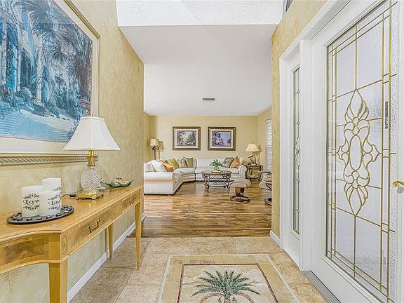 5th image of 811 Bal Harbor Blvd