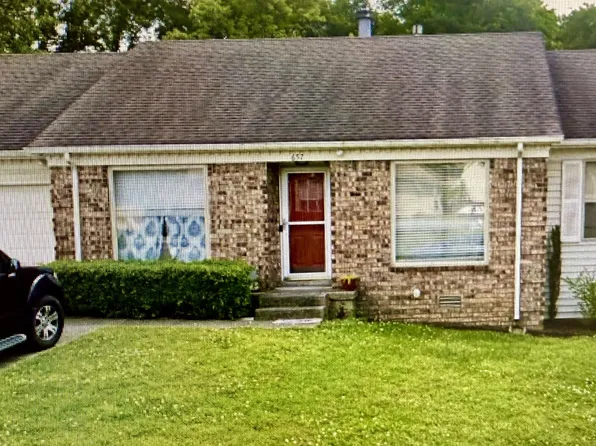 657 Hardin Shire Dr, Old Hickory, TN 37138