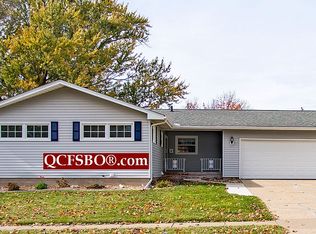 524 14th St, Silvis, IL 61282