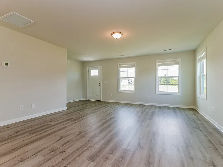 240 Tondee Way — Photo 2