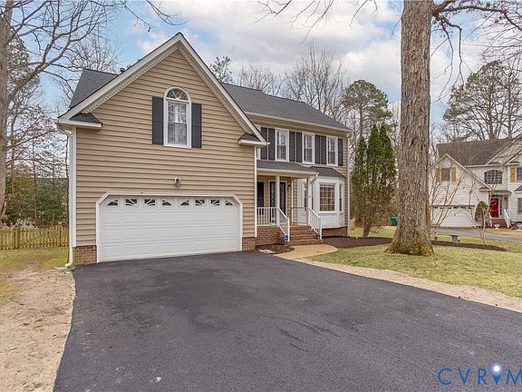 2nd image of 10801 Hinton Ct