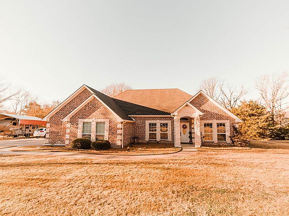 2nd image of 3855 County Road 1174