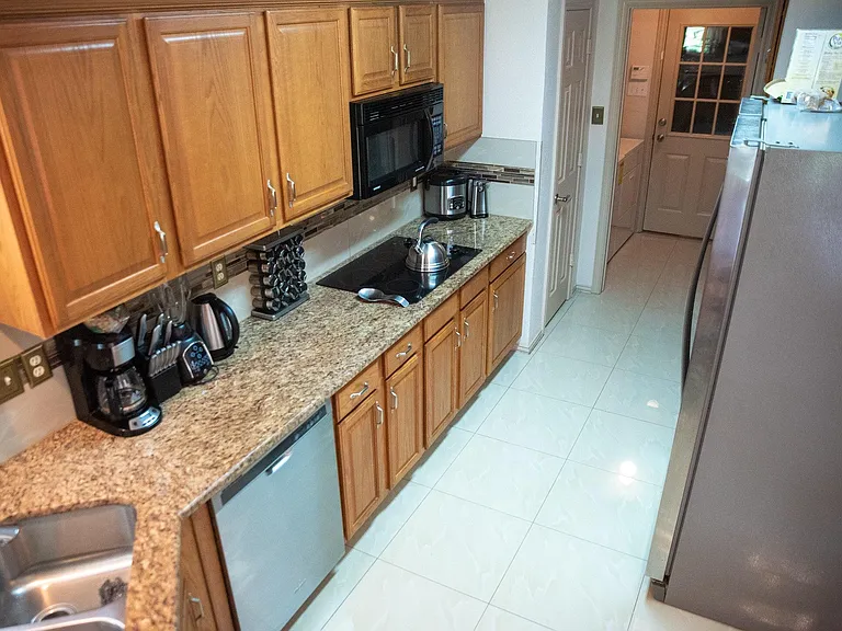 1711 Barbados Dr — Photo 29