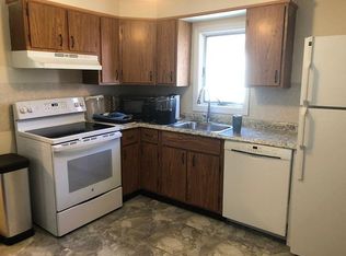 674 Tyler St #674B, Pittsfield, MA 01201