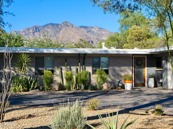 6860 N Leonardo Da Vinci Way, Tucson, AZ 85704