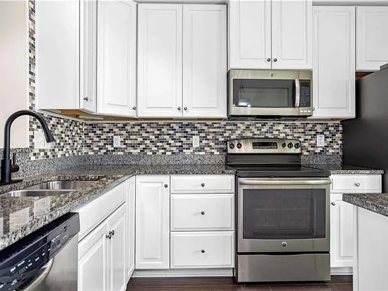 4301 Salt Marsh Ln — Photo 5