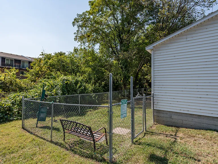 7028 Heege Rd — Photo 16