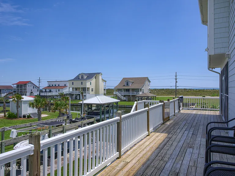 306 Marina Way — Photo 38