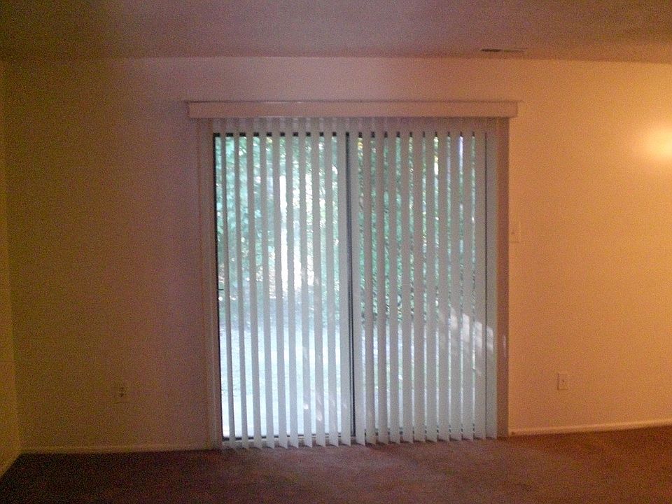 Slider to Wooded Patio