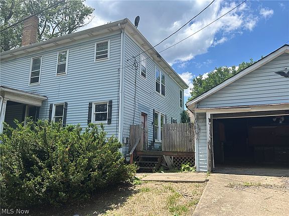 4th image of 1105 State St