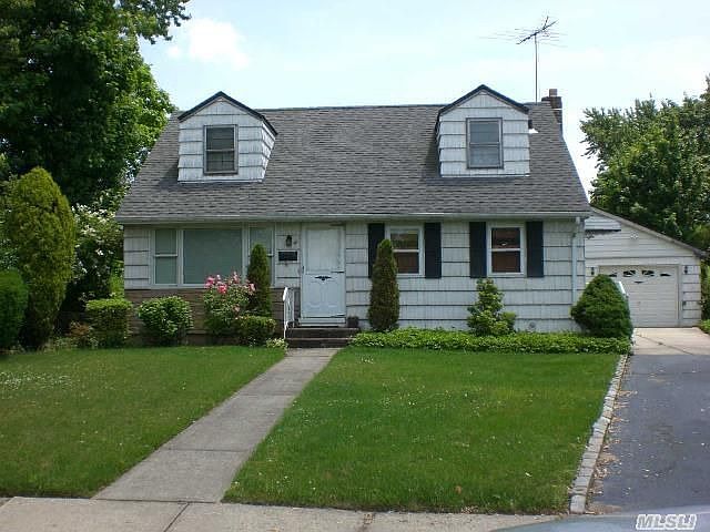 2nd image of 8 South Ct