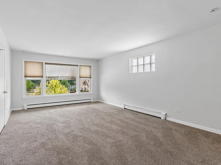 915 N Northwest Hwy #2 — Photo 4