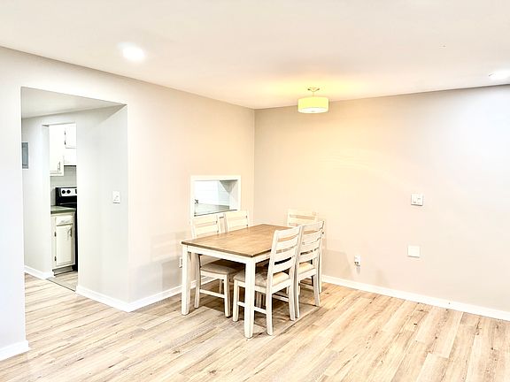 3rd image of 10 Wild Oaks Rd APT 208