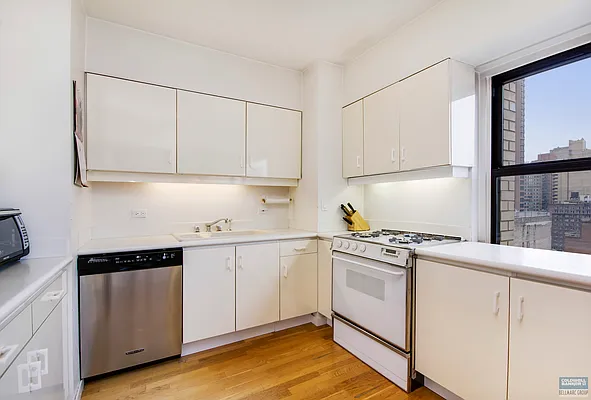 Sold by Bellmarc Realty | media 19