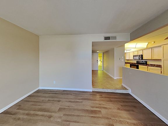5th image of 4224 W Cinnabar Ave