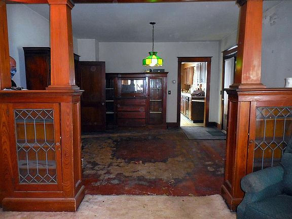 4th image of 676 Chenango St