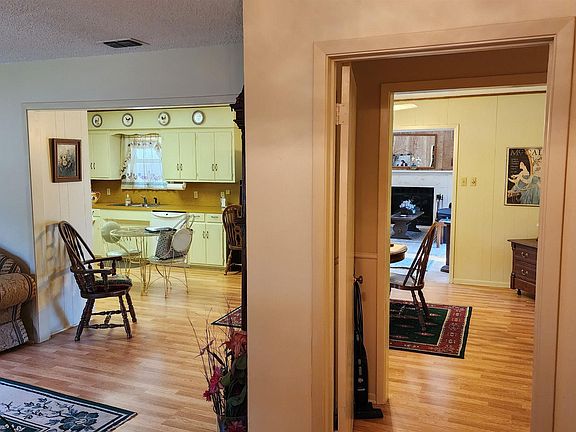 3rd image of 1214 Mary Jane Dr
