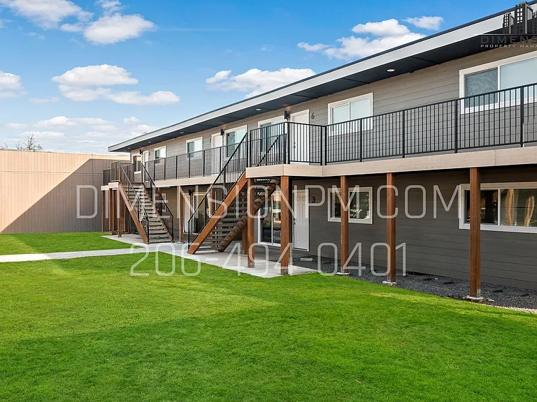 Lincoln Flats — Photo 9