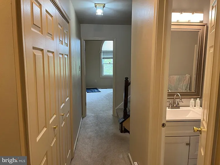 93 Beacon Sq #93 — Photo 8