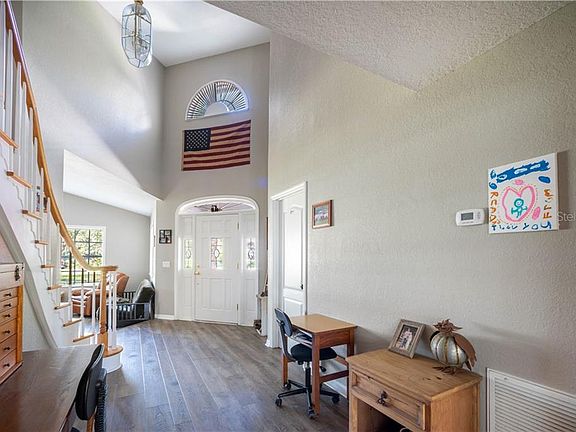 4th image of 3990 NE Barton Ter